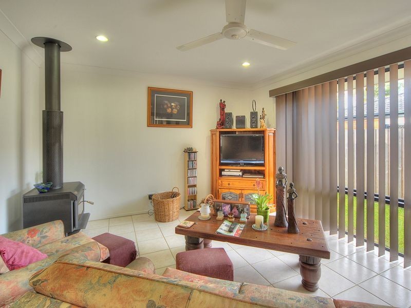 12 Barrine Place, Parkinson QLD 4115