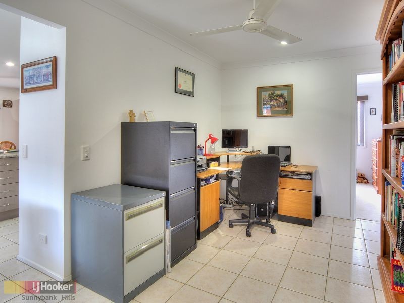 12 Barrine Place, Parkinson QLD 4115