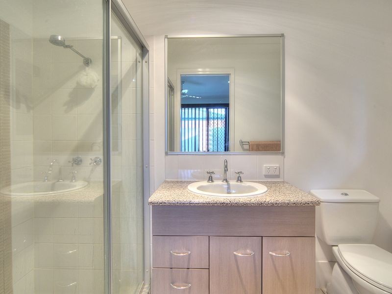 12 Barrine Place, Parkinson QLD 4115