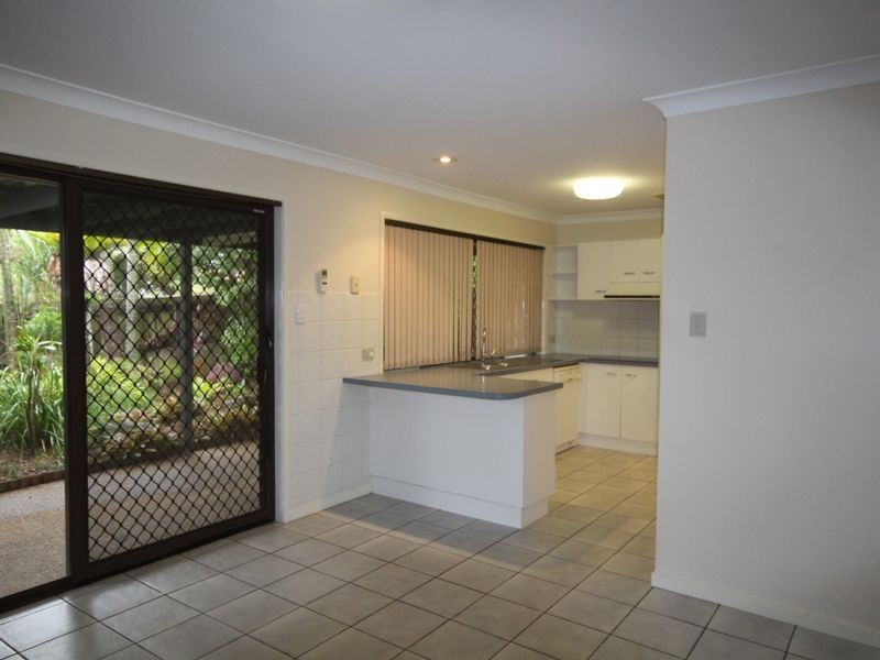 10 Dane Court, Eight Mile Plains QLD 4113