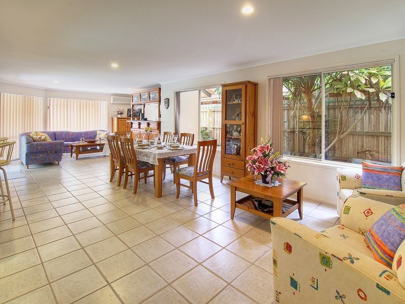 2 Albert Place, Parkinson QLD 4115