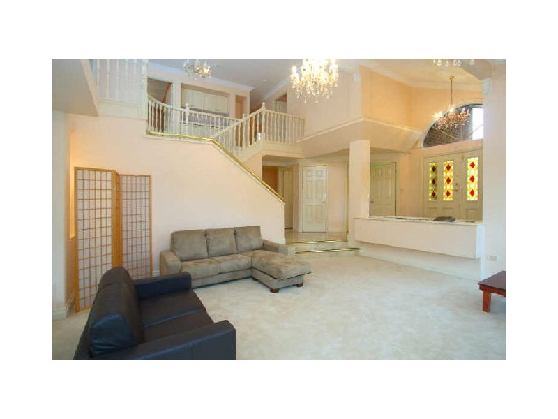 2 Metropole Street, Robertson QLD 4109