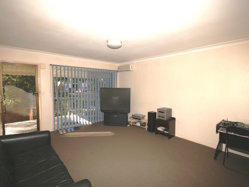 16 Joplin St, Robertson QLD 4109