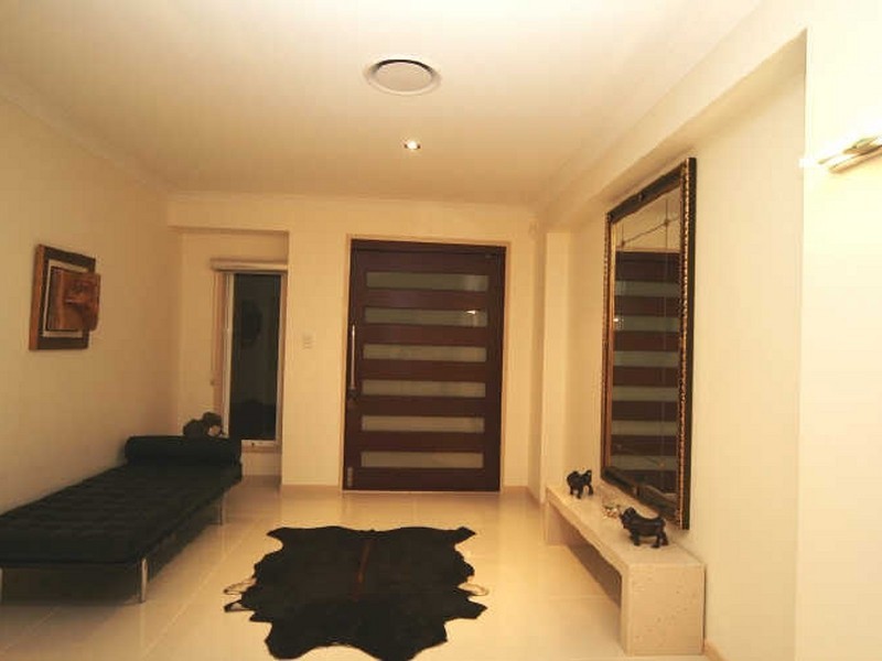 35 Rutherglen Cr, Calamvale QLD 4116