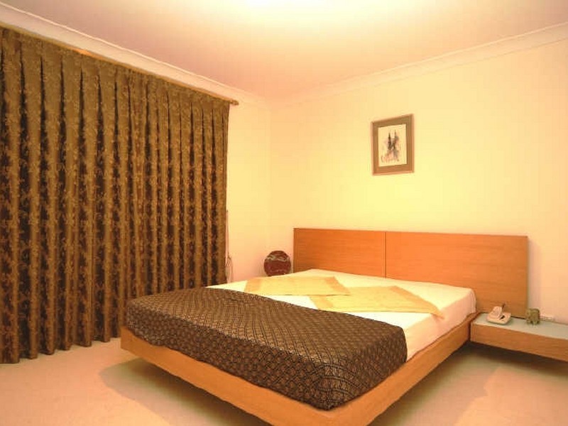 35 Rutherglen Cr, Calamvale QLD 4116