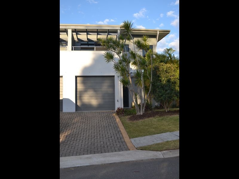 18 Mode Place, Eight Mile Plains QLD 4113