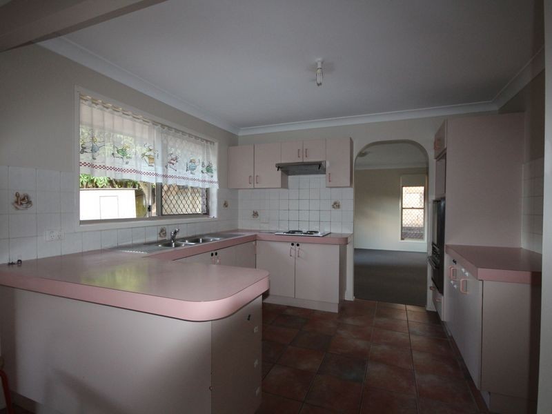 60 Kidd Street, Robertson QLD 4109