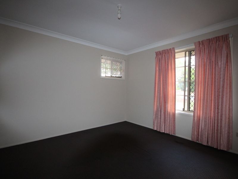 60 Kidd Street, Robertson QLD 4109