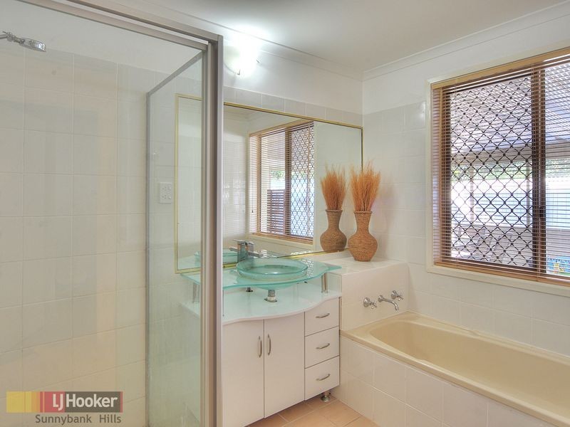 150 Didbrook Street, Robertson QLD 4109