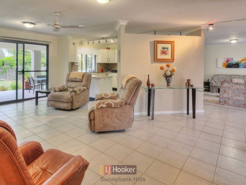 119 Kameruka Street, Calamvale QLD 4116