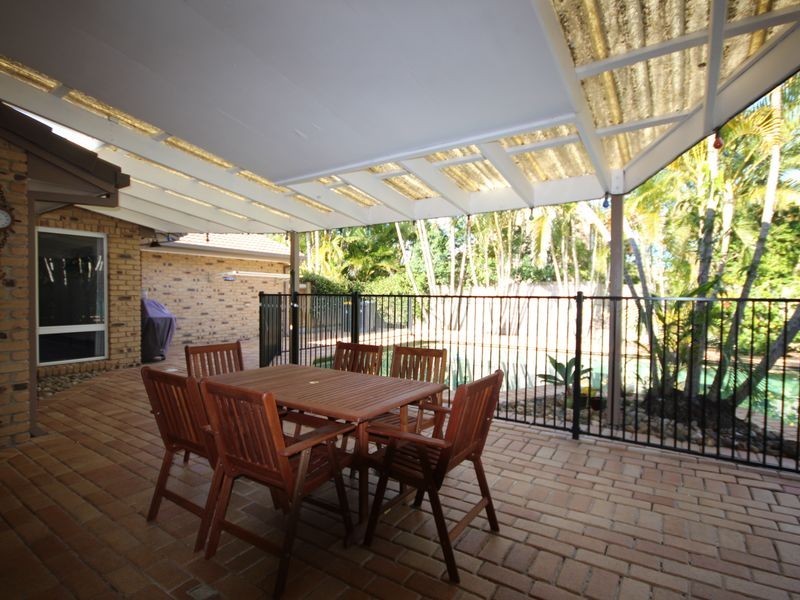 18 Redgum Place, Calamvale QLD 4116