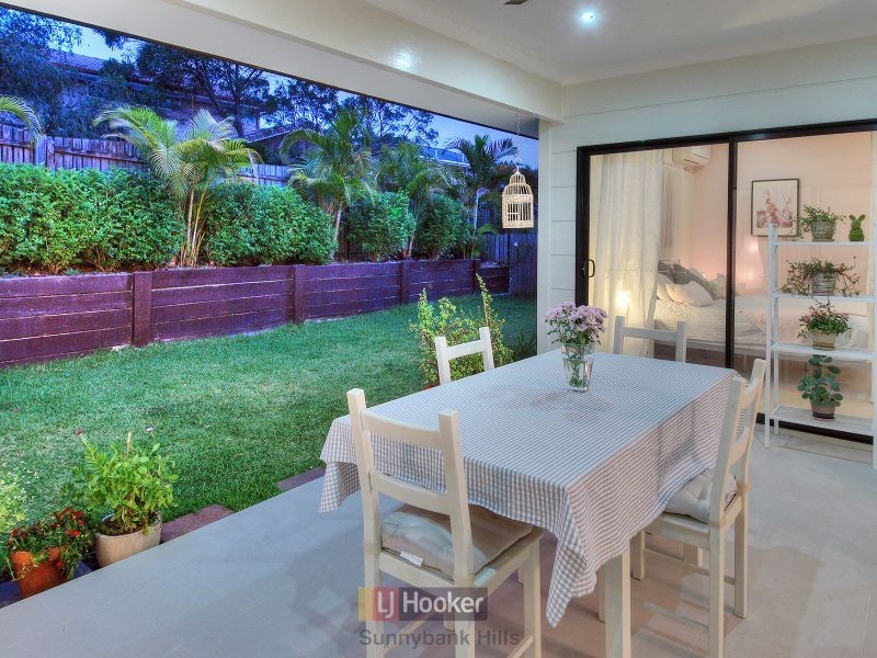 17 Cleveland Place, Stretton QLD 4116