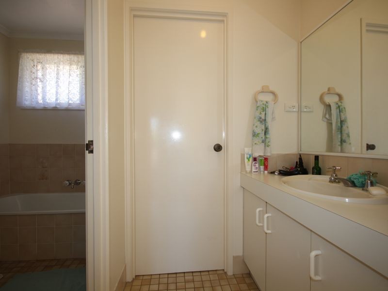 7 Sutton Court, Browns Plains QLD 4118