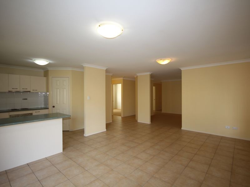 6 Innes Close, Parkinson QLD 4115