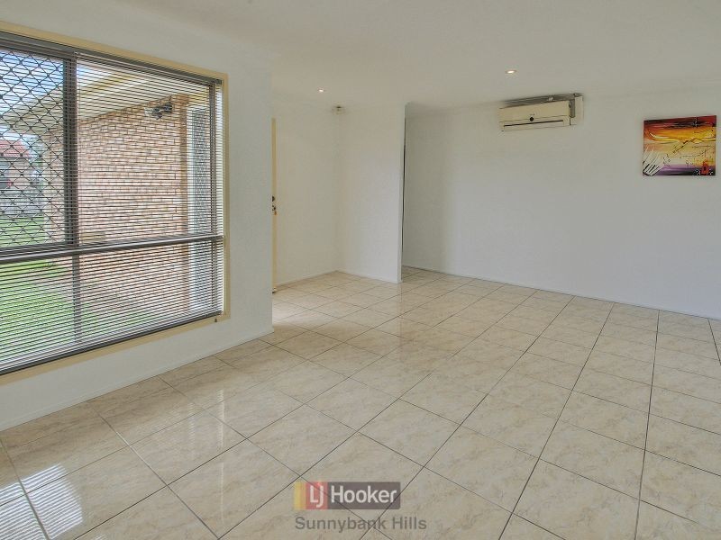 77 Barossa Street, Kingston QLD 4114