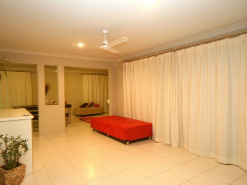 36 Mapelton Circuit, Parkinson QLD 4115