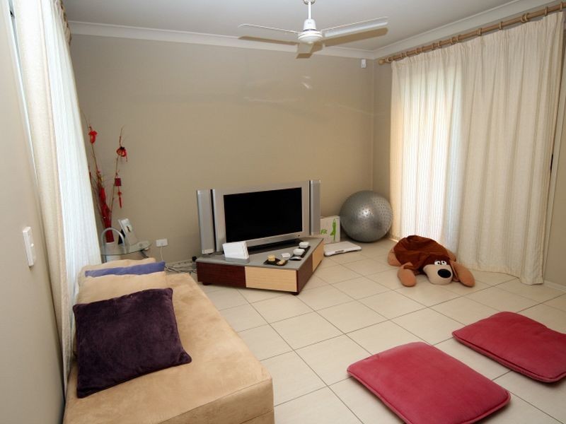 36 Mapelton Circuit, Parkinson QLD 4115