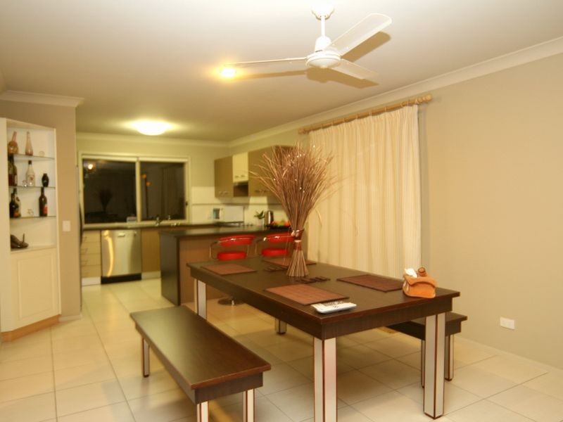 36 Mapelton Circuit, Parkinson QLD 4115