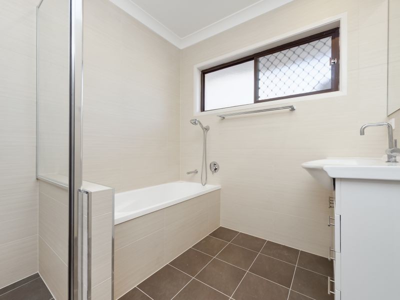 10 Vinca Street, Runcorn QLD 4113