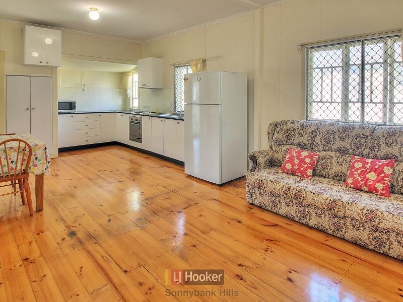 52 Beenleigh Road, Coopers Plains QLD 4108