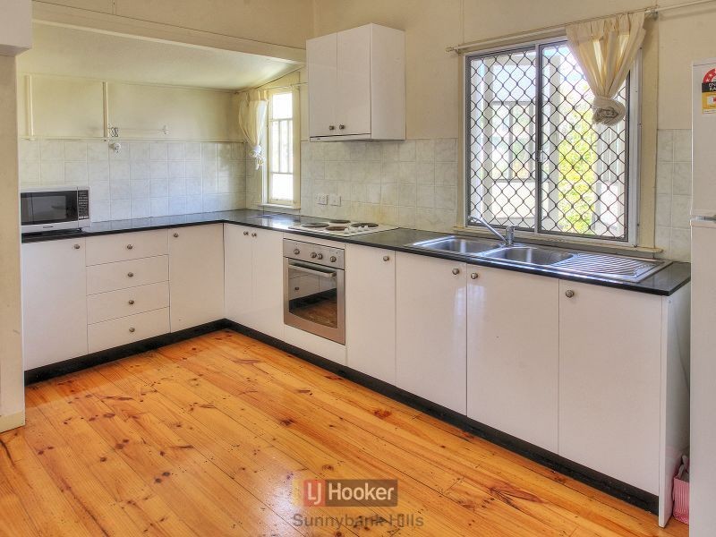 52 Beenleigh Road, Coopers Plains QLD 4108