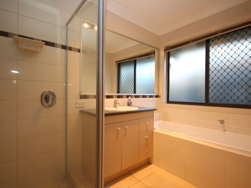10 Freycinet Place, Calamvale QLD 4116