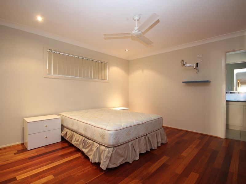 10 Freycinet Place, Calamvale QLD 4116