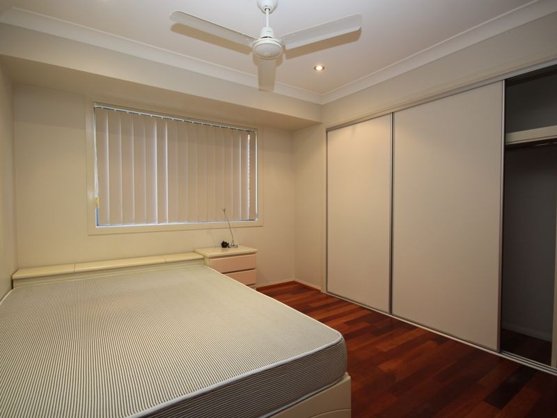 10 Freycinet Place, Calamvale QLD 4116