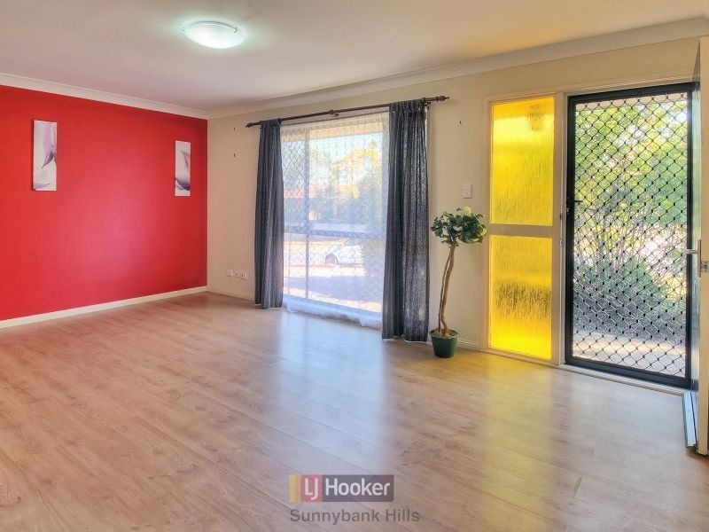 4 Dracon Street, Regents Park QLD 4118