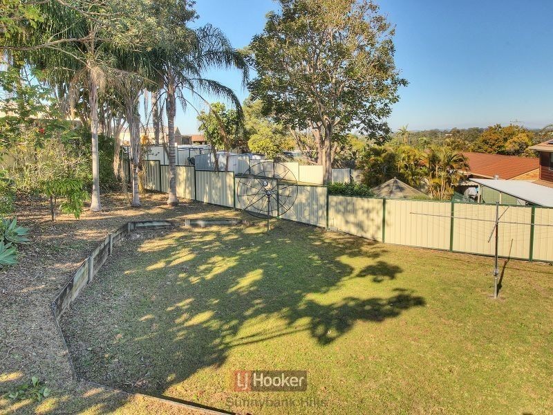 4 Dracon Street, Regents Park QLD 4118