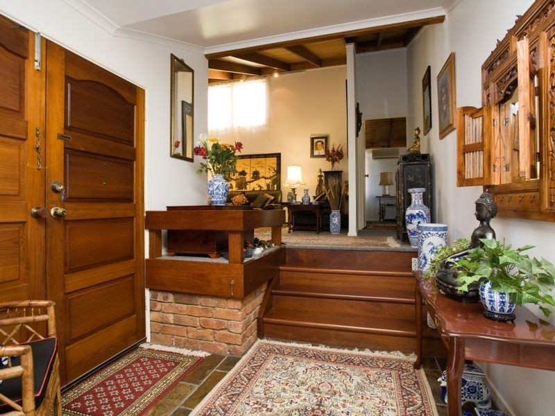5 Belfairs St, Robertson QLD 4109