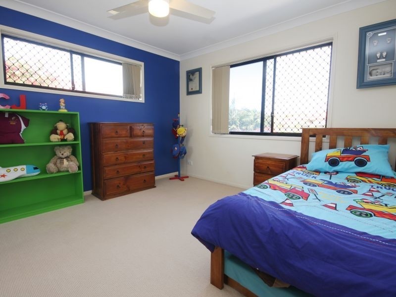 21 Karajini Cres, Parkinson QLD 4115