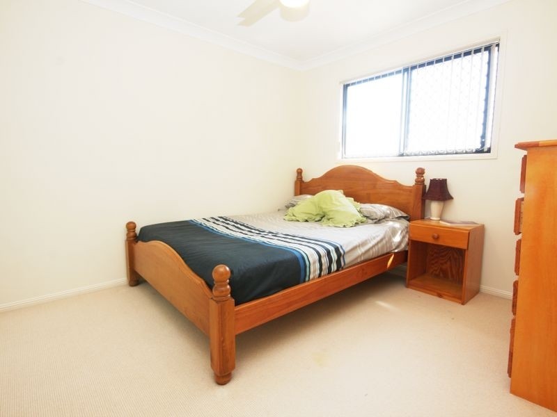 21 Karajini Cres, Parkinson QLD 4115