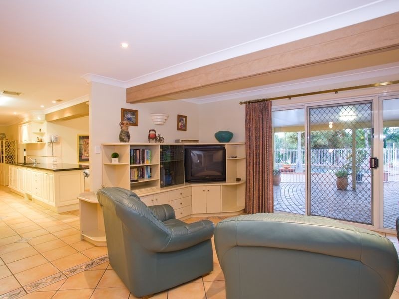 132 Kardella St, Stretton QLD 4116