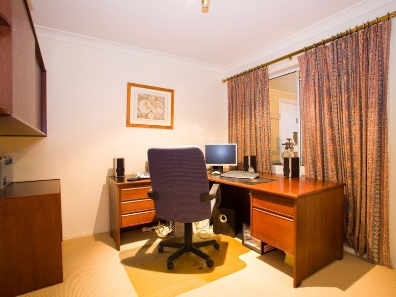 132 Kardella St, Stretton QLD 4116