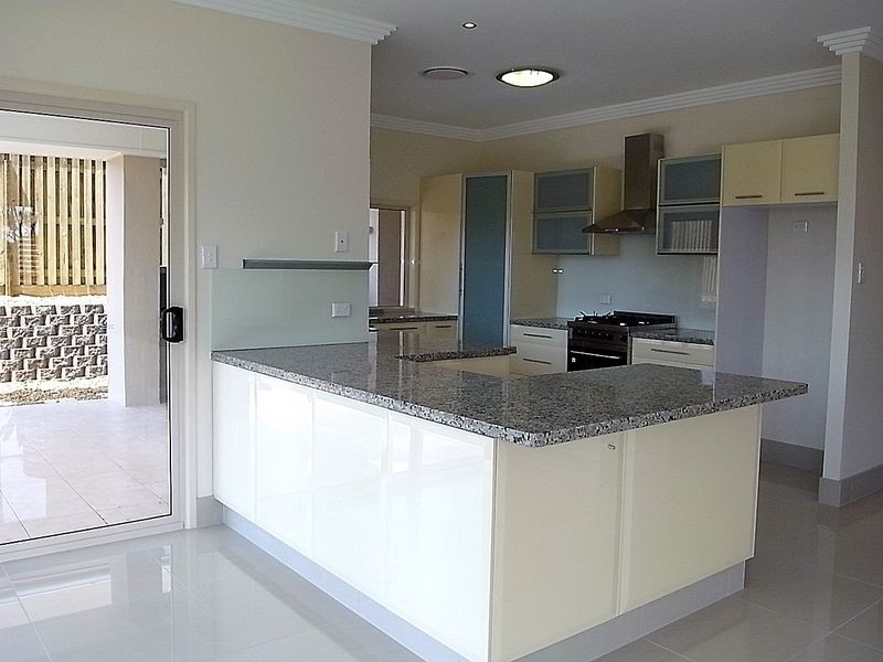 2 Settler Street, Eight Mile Plains QLD 4113