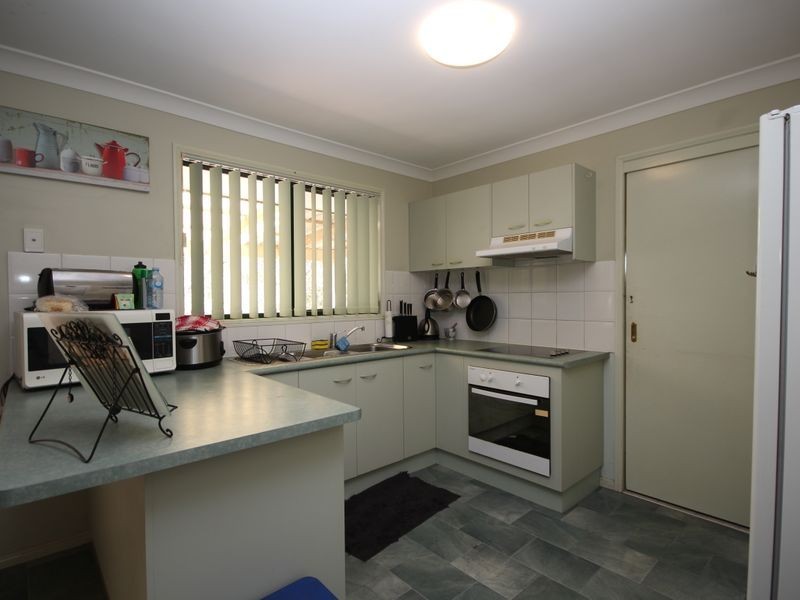 15 Benjamina Circuit, Regents Park QLD 4118