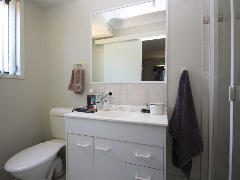 15 Benjamina Circuit, Regents Park QLD 4118