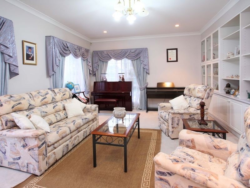 8 Lytham Ct, Cornubia QLD 4130