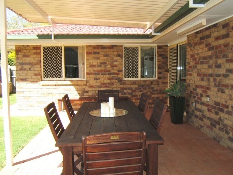 8 Catalpa St, Eight Mile Plains QLD 4113