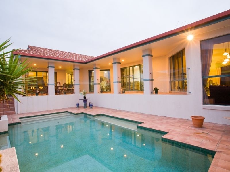 22 Poets Pl, Parkinson QLD 4115