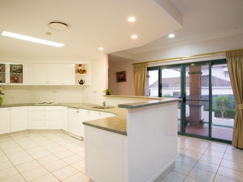 22 Poets Pl, Parkinson QLD 4115