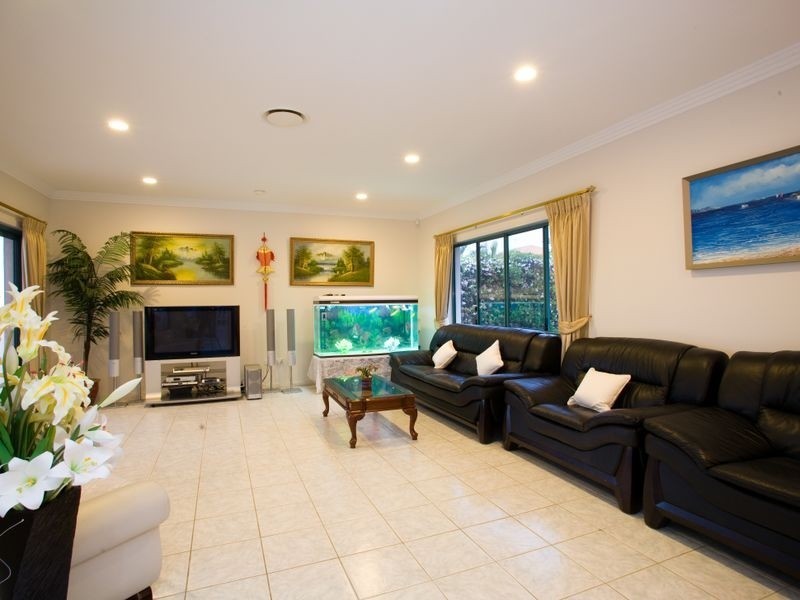 22 Poets Pl, Parkinson QLD 4115