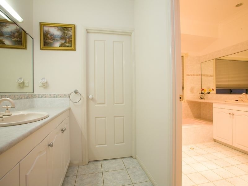 22 Poets Pl, Parkinson QLD 4115