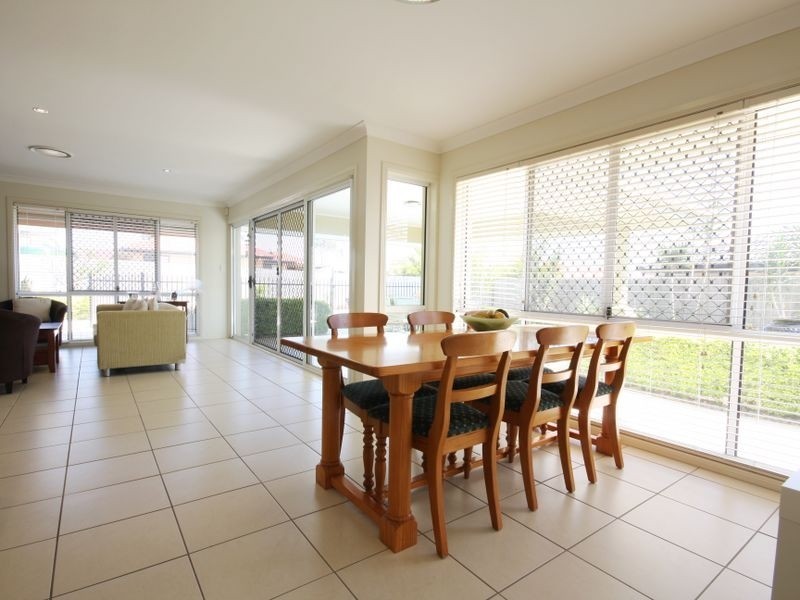 15 Tarra Pl, Parkinson QLD 4115