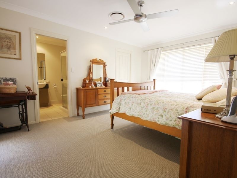 15 Tarra Pl, Parkinson QLD 4115