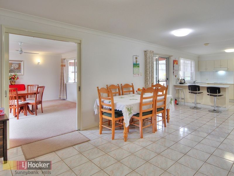 6 Darling Close, Calamvale QLD 4116