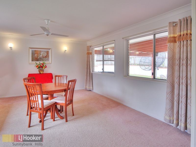 6 Darling Close, Calamvale QLD 4116