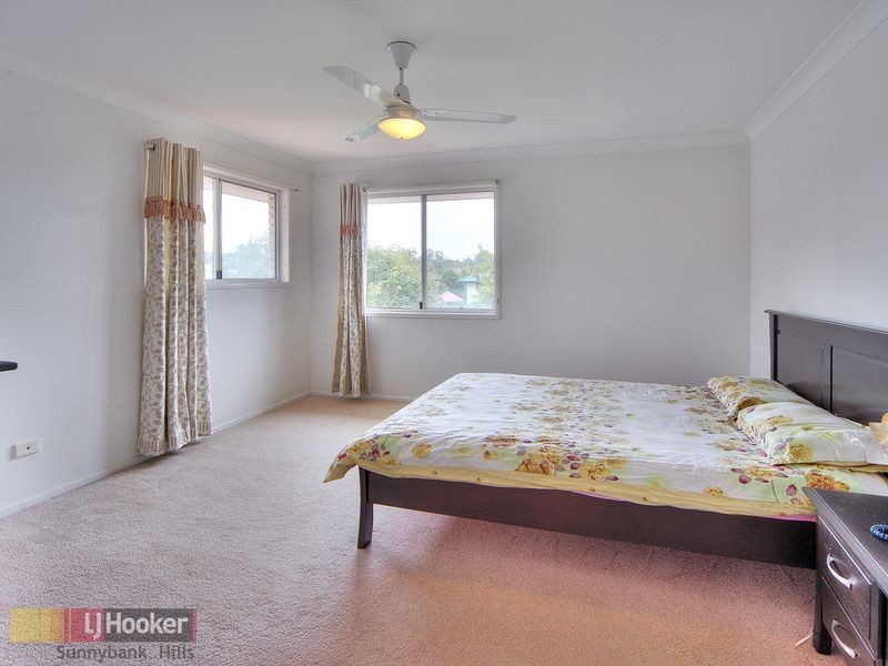 6 Darling Close, Calamvale QLD 4116