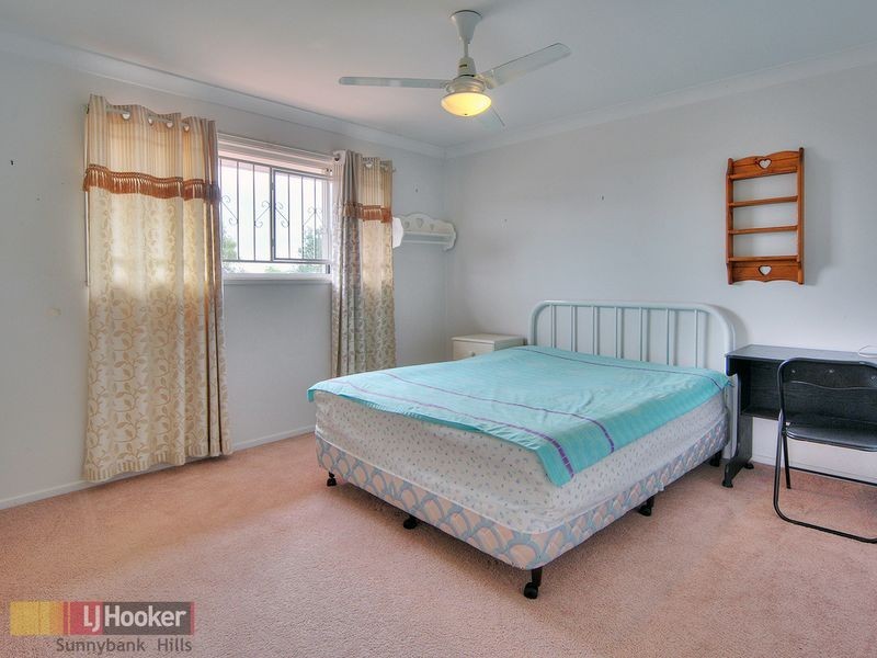 6 Darling Close, Calamvale QLD 4116